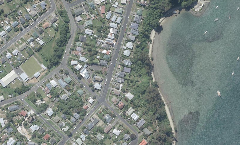 33 Magnetic Street, Port Chalmers, Dunedin - Carousel 1