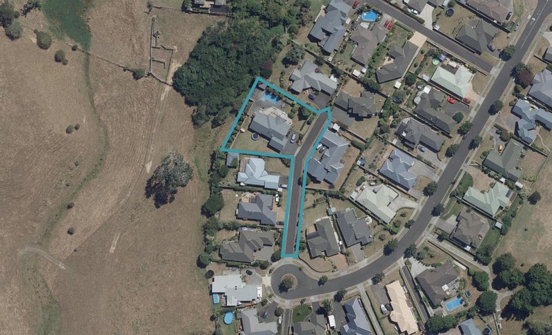 36 Limousin Place, Grandview Heights, Hamilton - Carousel 1