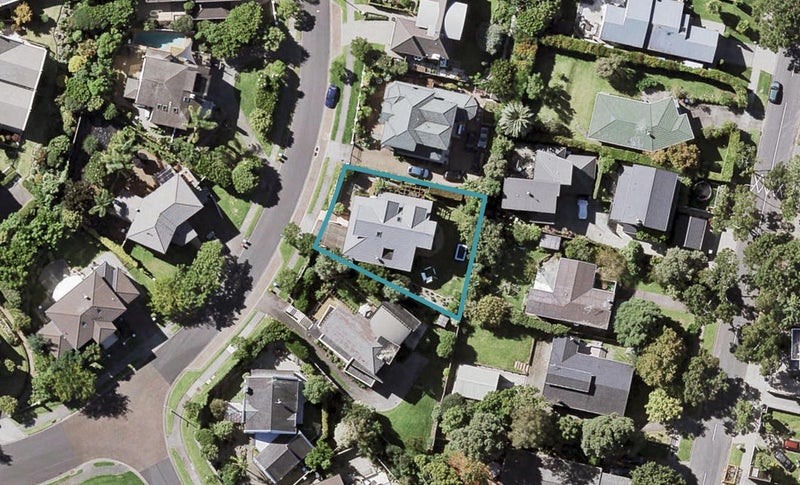 27 Summerhill Place, St Heliers, Auckland - Carousel 1