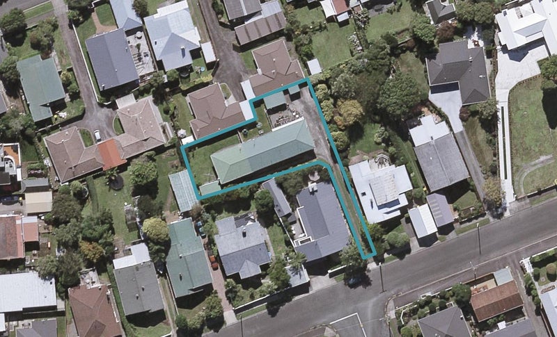 3/15 Holsworthy Road, Lower Vogeltown, New Plymouth - Carousel 1