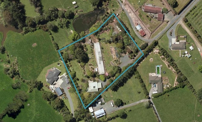 47 Apotu Road, Kamo - Carousel 1