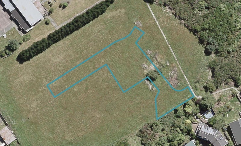 8 Thornbury Lane, Timberlea, Upper Hutt - Carousel 1