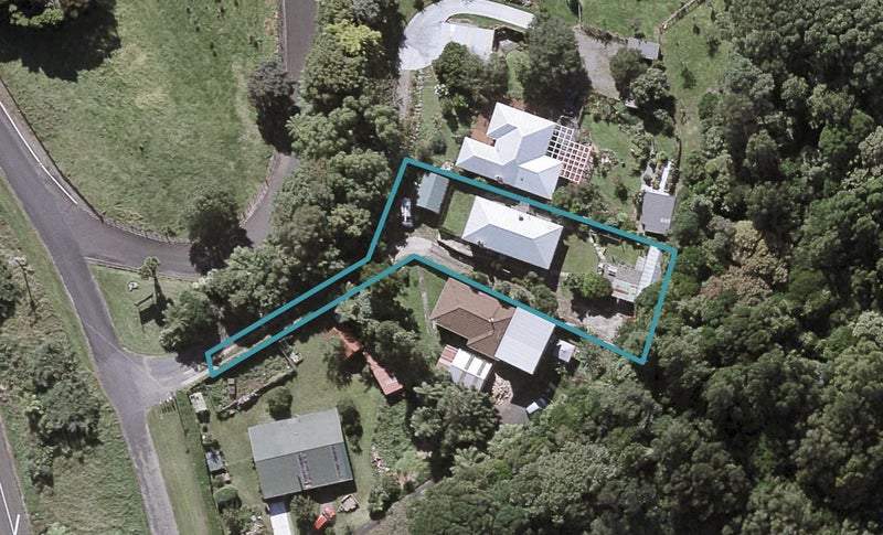 5 Burgess Hill Road, Burgess Park, New Plymouth - Carousel 1