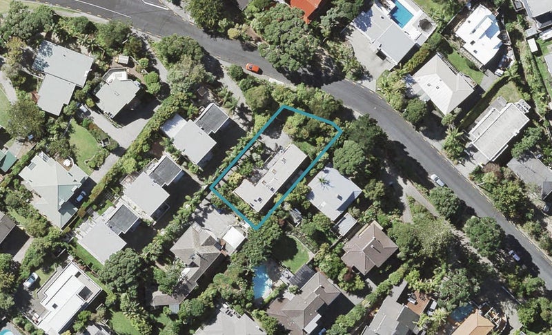 89 Castor Bay Road, Castor Bay, Auckland - Carousel 1