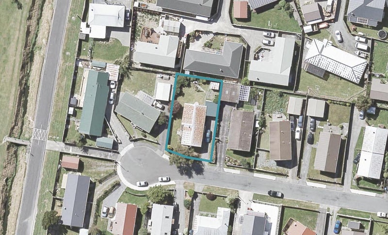 16 Weymouth Grove, Wainuiomata, Lower Hutt - Carousel 1