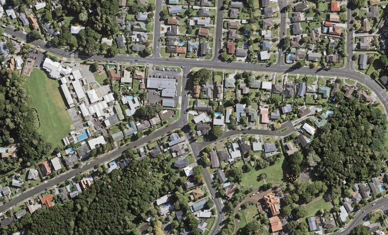 13 Dennis Avenue, Hillpark, Auckland - Carousel 1