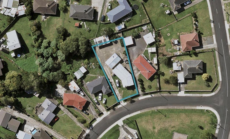 5 Crown Crescent, Otara, Auckland - Carousel 1