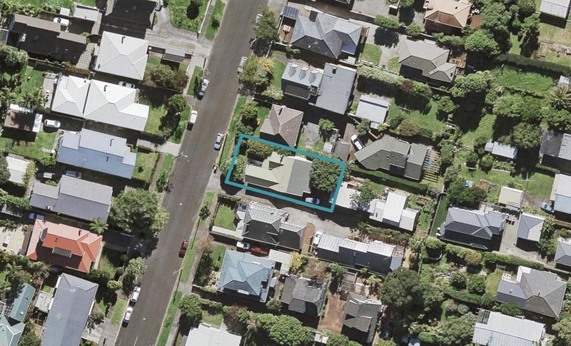 12A Waitomo Avenue, Mount Eden, Auckland - Carousel 1