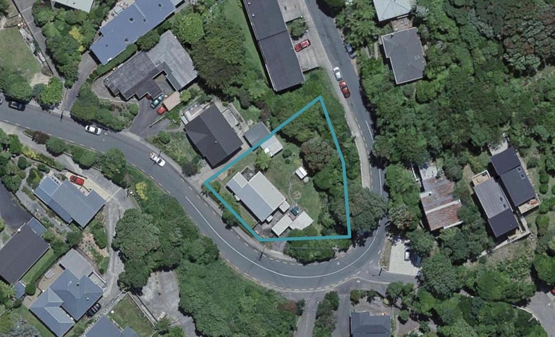 27 Delhi Crescent, Khandallah, Wellington - Carousel 1