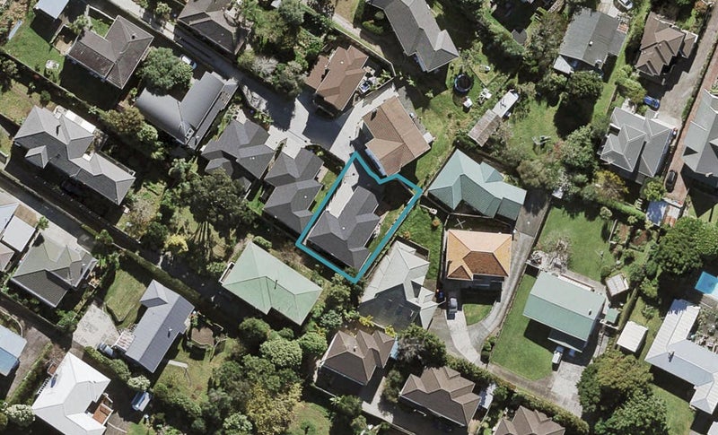 3C Warren Avenue, Three Kings, Auckland - Carousel 1