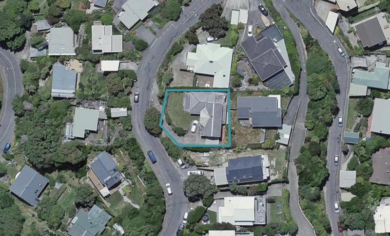 120 Nevay Road, Karaka Bays, Wellington - Carousel 1