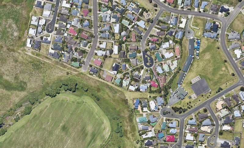 28 The Glebe, Coastlands, Whakatane - Carousel 1