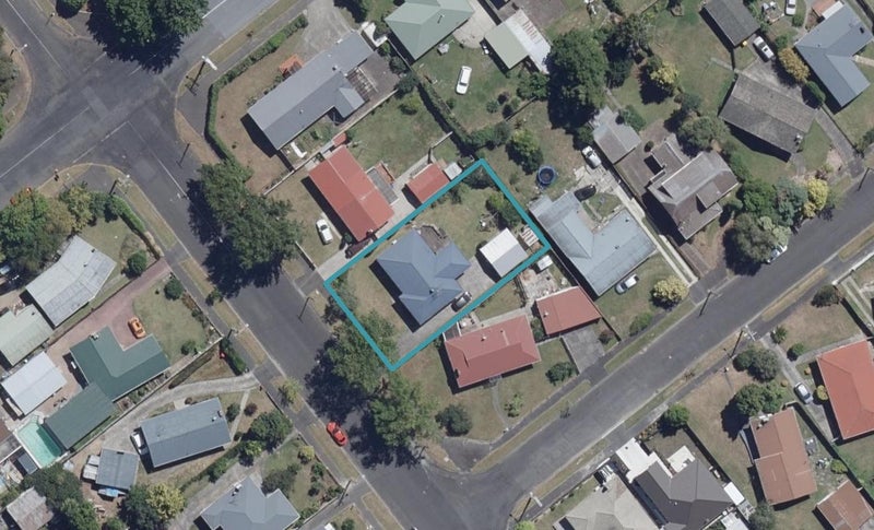 22 Dalesford Street, Silverdale, Hamilton - Carousel 1