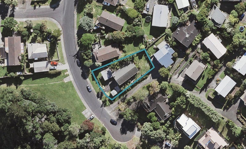 62 Pemberton Avenue, Bayview, Auckland - Carousel 1