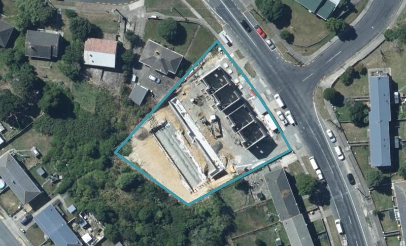 4/178 Champion Street, Cannons Creek, Porirua - Carousel 1