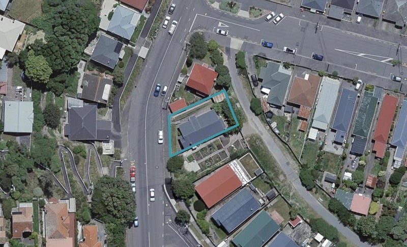 33 Queens Drive, Lyall Bay, Wellington - Carousel 1