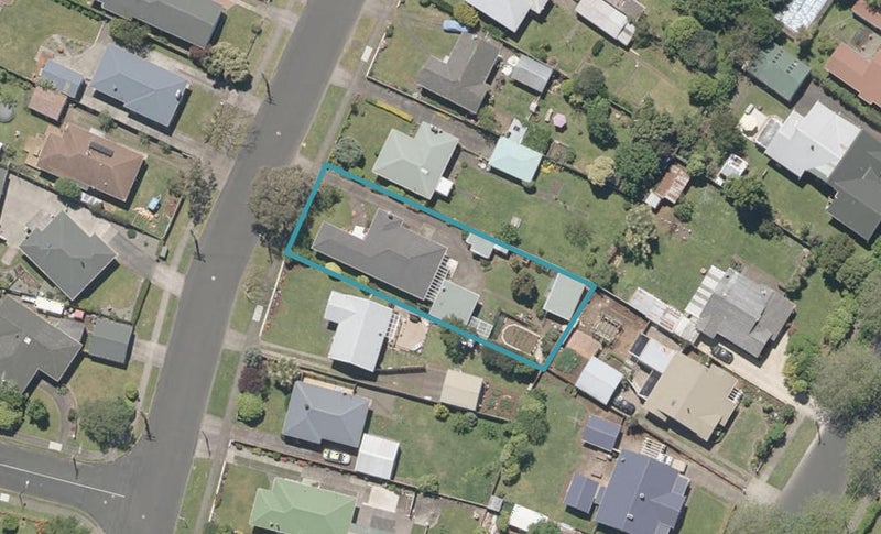 35 Selwyn Crescent, College Estate, Whanganui - Carousel 1