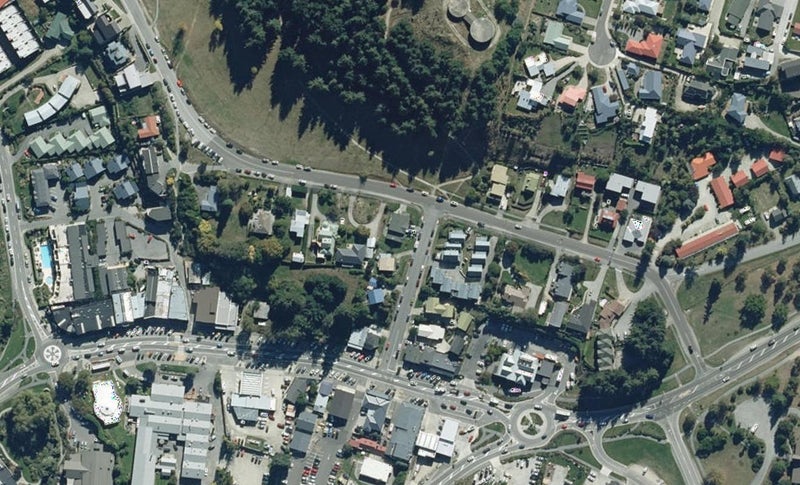 8 Little Street, Wānaka - Carousel 1