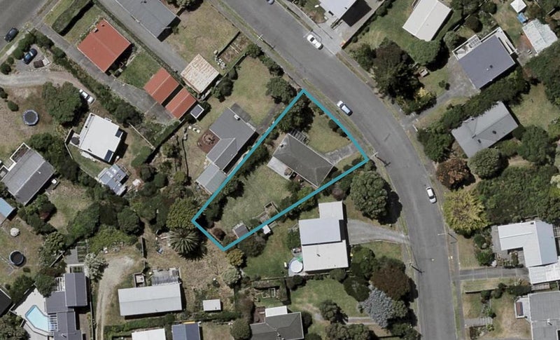 53 William Street, Waikanae Beach, Waikanae - Carousel 1