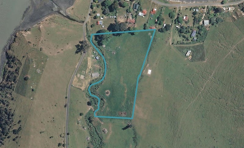 132 Pa Road, Port Levy, Diamond Harbour - Carousel 1