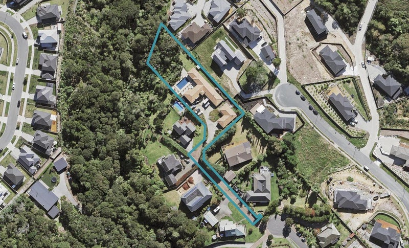 15 Eastvale Close, Greenhithe, Auckland - Carousel 1