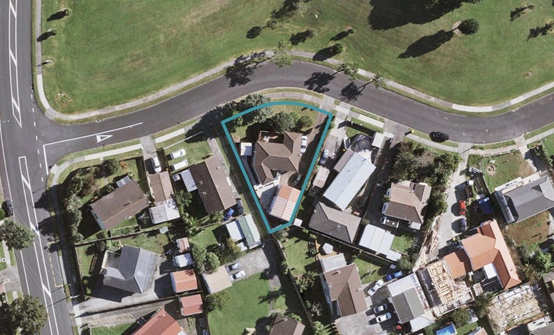 7 Aronia Way, Goodwood Heights, Auckland - Carousel 1