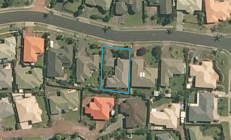 7 Kath Hopper Drive, Orewa, Orewa - Carousel 1