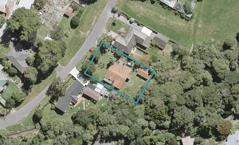 8 Rata Street, Birchville, Upper Hutt - Carousel 1