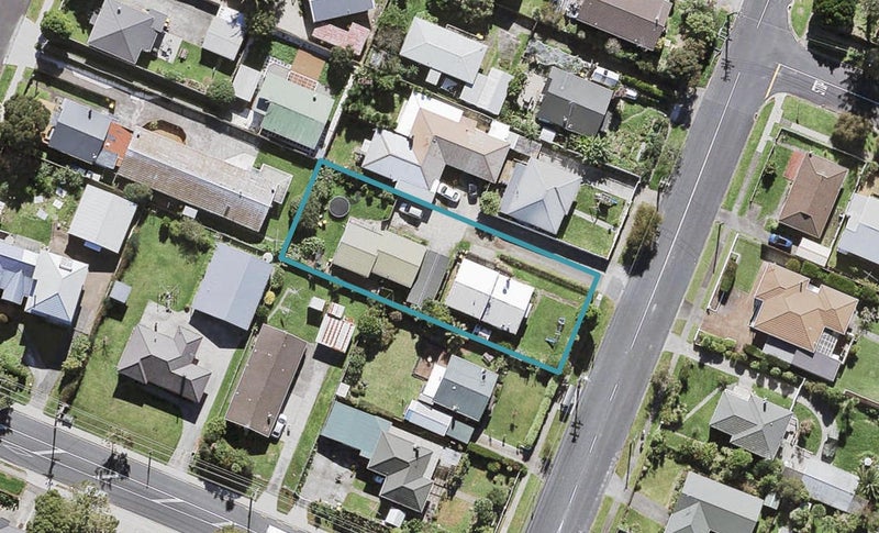 1/84 Lynwood Road, New Lynn, Auckland - Carousel 1