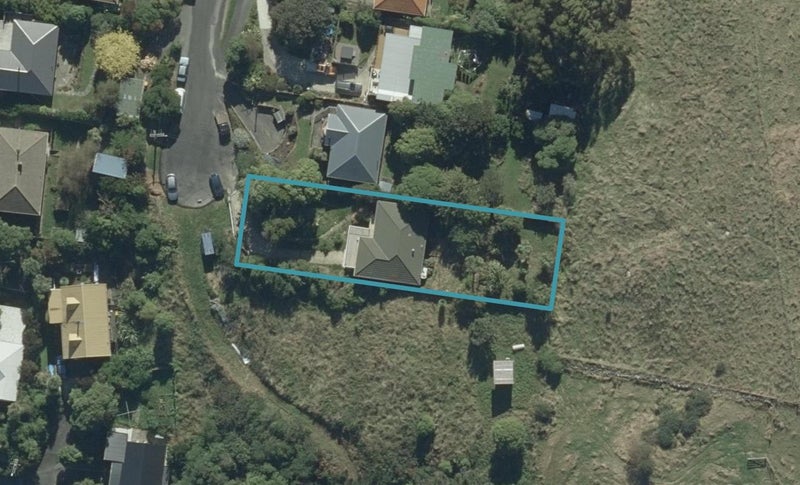 49 Wharfdale Street, Macandrew Bay, Dunedin - Carousel 1