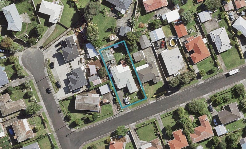 2 Grebe Street, Manurewa, Auckland - Carousel 1