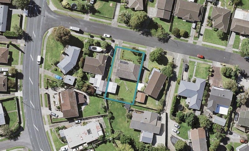 5 Rothwell Place, Sunnyhills, Auckland - Carousel 1