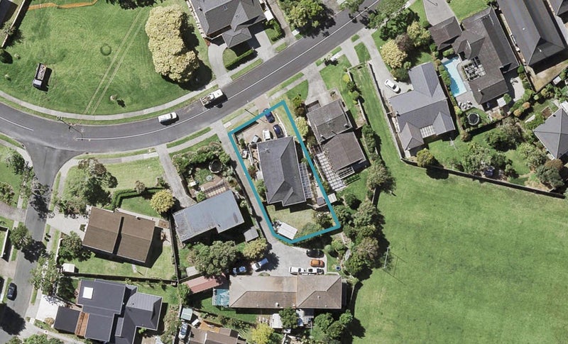 33 Fratley Avenue, Farm Cove, Auckland - Carousel 1