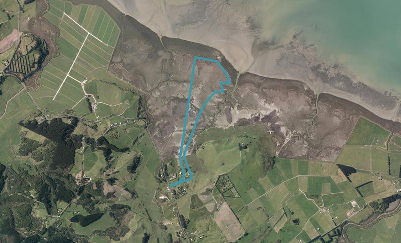 1762 South Head Road, Helensville - Carousel 1