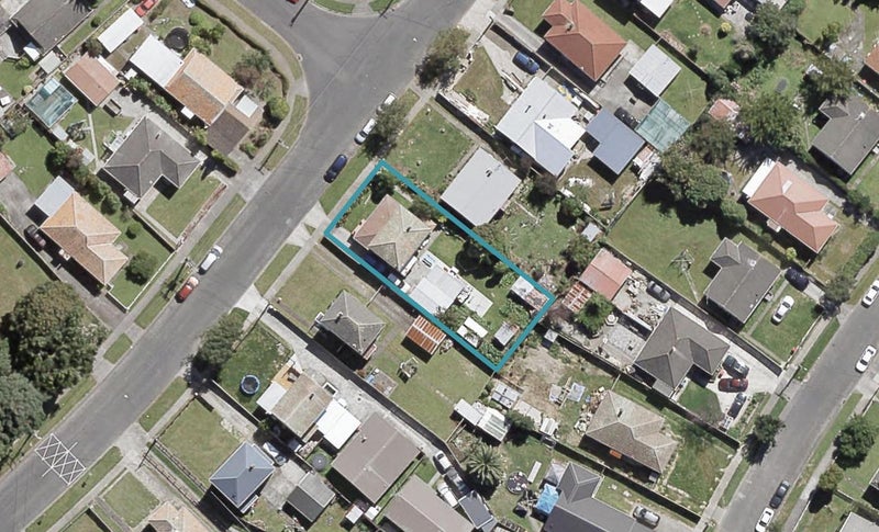 60 Churton Crescent, Taita, Lower Hutt - Carousel 1