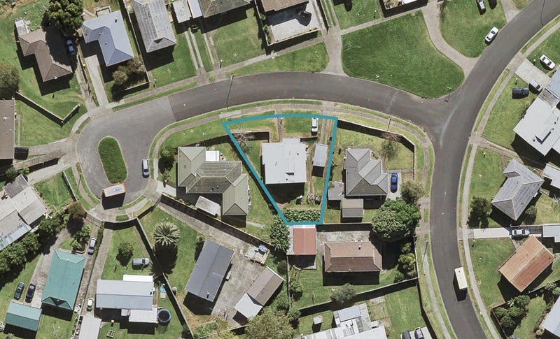 4 Curlew Place, Favona, Auckland - Carousel 1