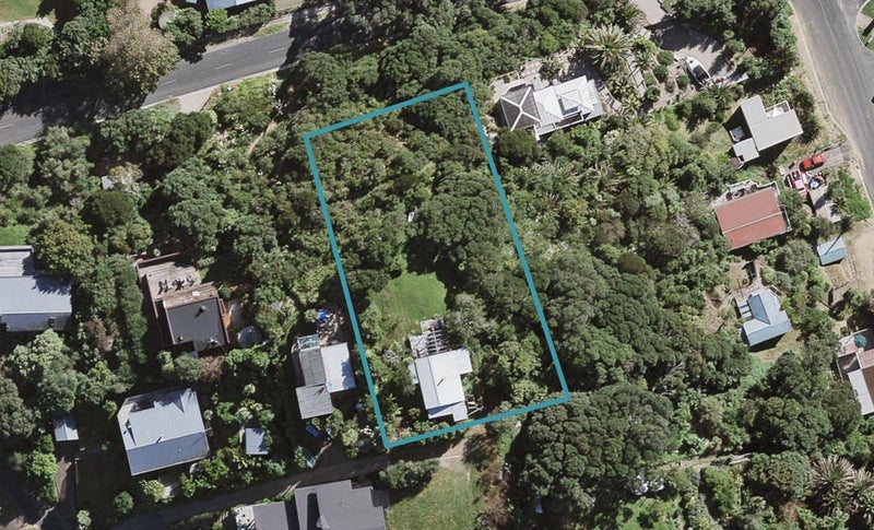 46 Palm Road, Palm Beach, Waiheke Island - Carousel 1