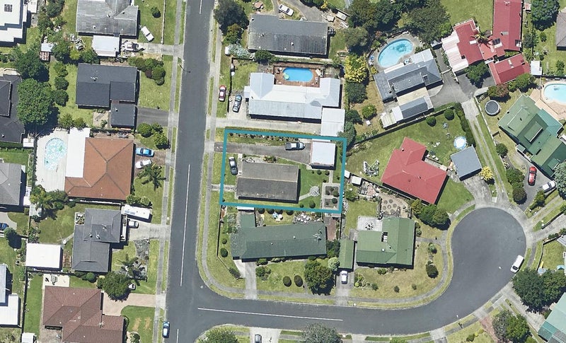 16 Endeavour Avenue, Welcome Bay, Tauranga - Carousel 1
