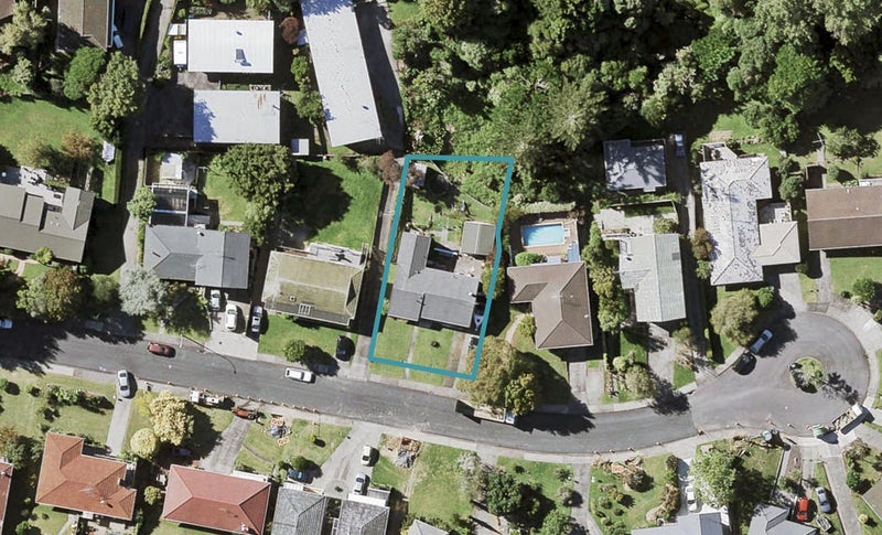18 Kayeleen Place, Cockle Bay, Auckland - Carousel 1
