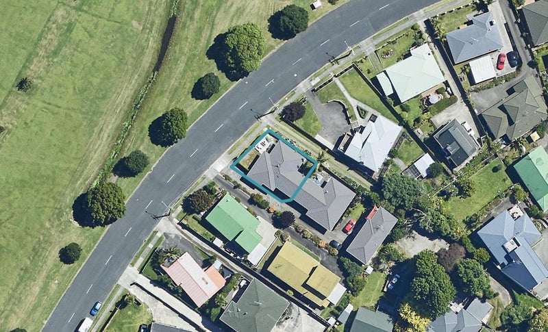 114A Vale Street, Otumoetai, Tauranga - Carousel 1