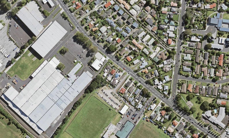 110 Swanson Road, Henderson, Auckland - Carousel 1