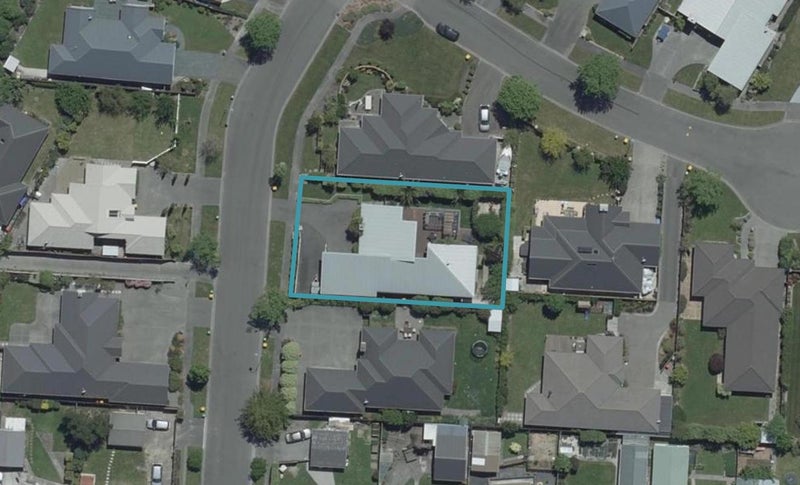 6 Willowview Drive, Redwood, Christchurch - Carousel 1