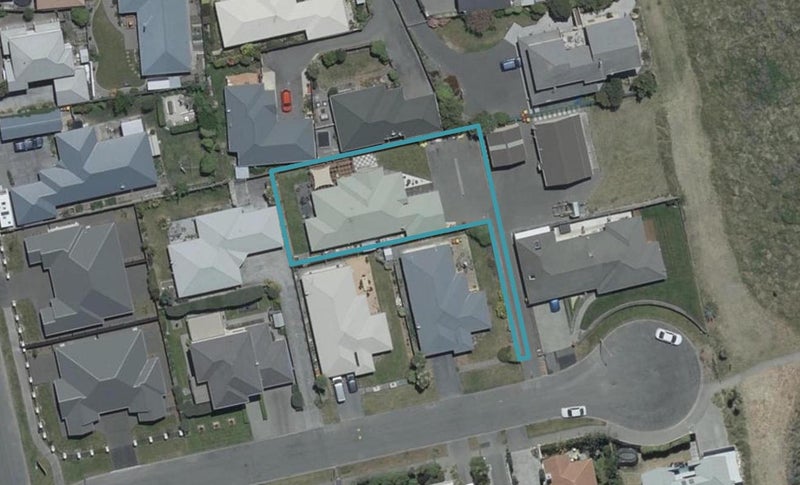 9 Stout Street, Waimairi Beach, Christchurch - Carousel 1