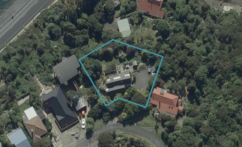 39 Oxley Crescent, Broad Bay, Dunedin - Carousel 1