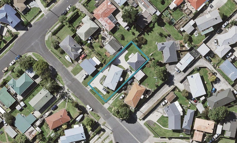4 Dolphin Street, Pakuranga, Auckland - Carousel 1