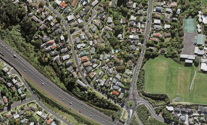 15 Bel Air Drive, Hillsborough, Auckland - Carousel 1