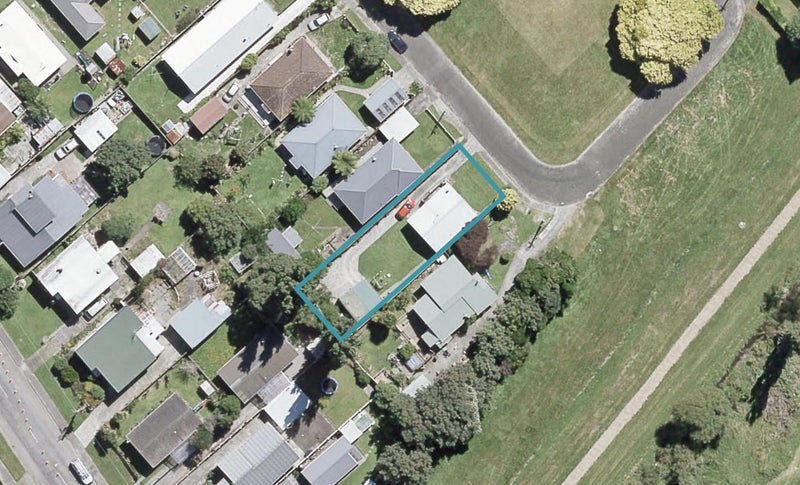 14 The Square, Manor Park, Lower Hutt - Carousel 1