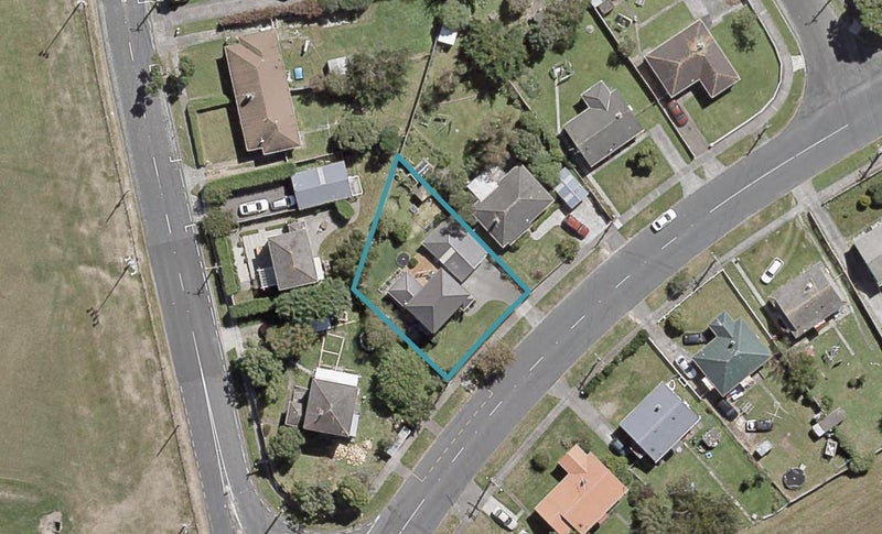 1 Reynolds Street, Taita, Lower Hutt - Carousel 1