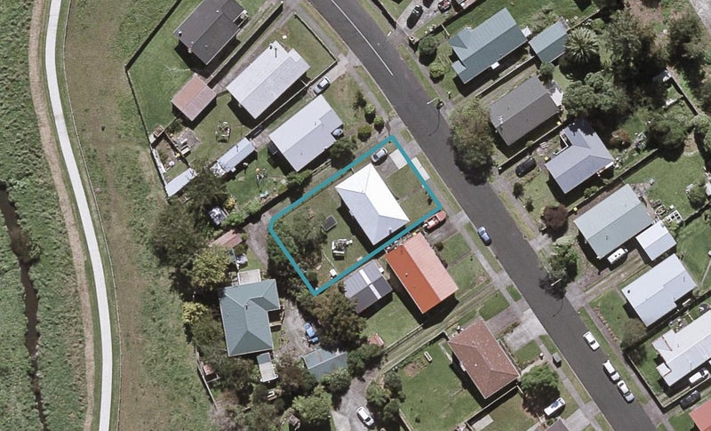 47 Endeavour Street, Marfell, New Plymouth - Carousel 1