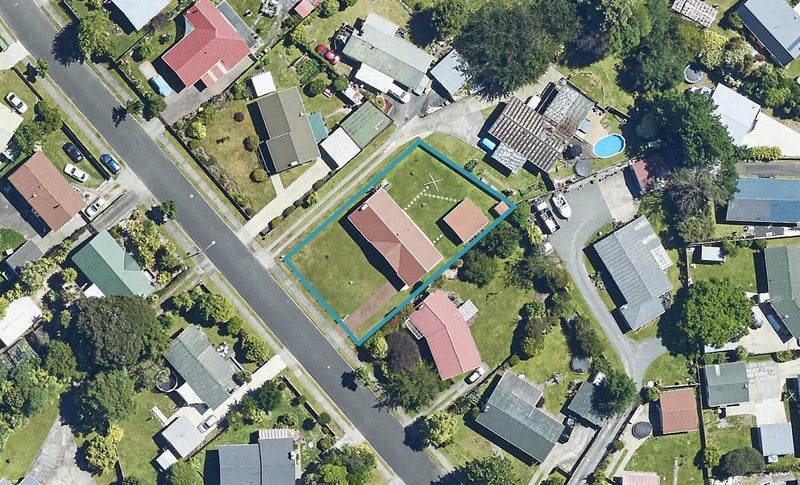11 Joanne Crescent, Pukehangi, Rotorua - Carousel 1